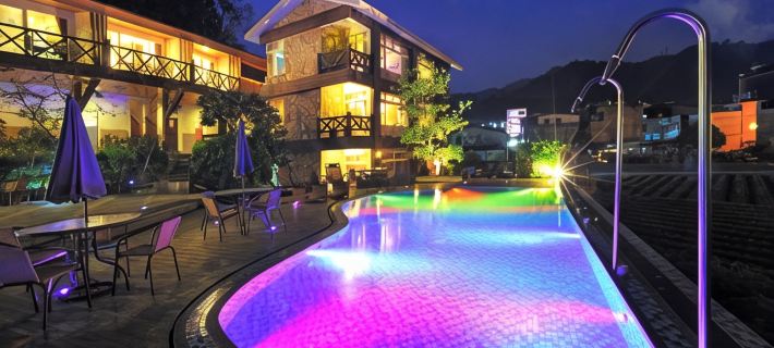 CIM MENG ROU Holiday Villa 苗栗のホテル
