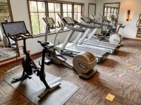 Madeline Hotel & Residences, Auberge Collection - parking