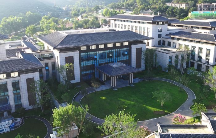 Taishan Peach Blossom Spring Hotel