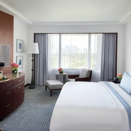 The Peninsula Manila