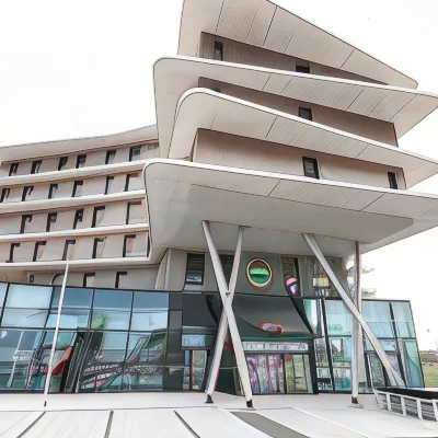 B&B HOTEL Wiener Neudorf Hotels in der Nähe von U-Bahn-Station Siebenhirten