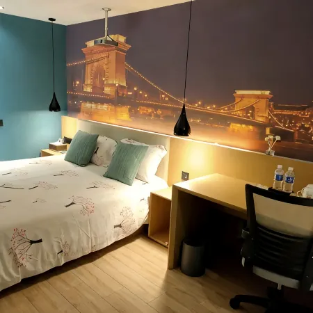 Jingjiang Melinik Hotel