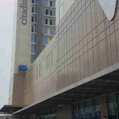 Citadines Bay City Manila Hotel Exterior