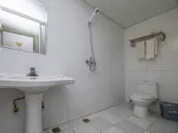 Homeinn Pebble Hotel (Beijing Fuwai Hospital Fuchengmen Subway Station) Hotels near شى - تشنغ