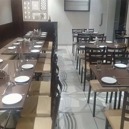 Hotel Sri Sri Executive Kolhapur Near Mahalaxmi Temple