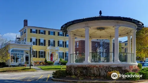 Inn by the Bandstand