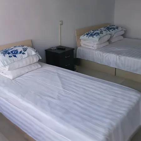 Wuyuan Shanshui Renjia Farmhouse