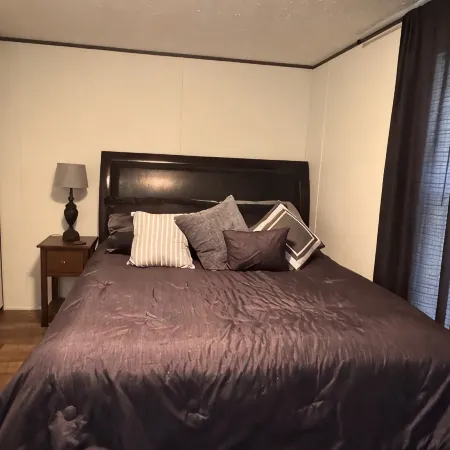 Charming Mountain Retreat Near Grayson Highlands, 2BR 2BA, Sleeps 6