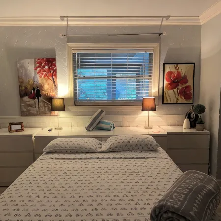 Charming 1-bedroom Guesthouse in amazing Ozona with Free Parking & WiFi
