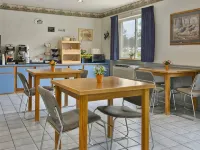 Super 8 by Wyndham Grayling Hotels in Grayling Township