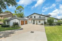 Unobstructed open water lake house for friends & family fun w/Tesla charger