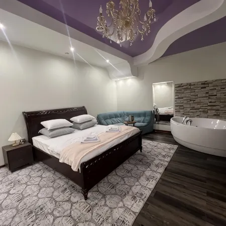 Paradise Hotel