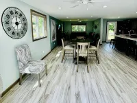 Upscale 3-bedroom house just 5 minutes from all that Ludington has to offer! - 3 Yıldız