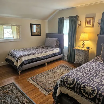 Spacious Private Guest Suite near Colgate - 3-Star