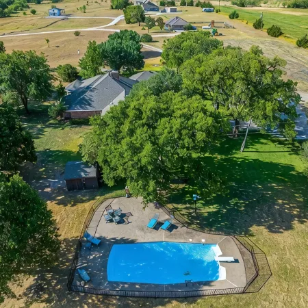 Farmhouse & Ranch style living for your vacay with pond, gazebo, trellis, pool..