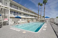 Motel 6 Twentynine Palms, CA - 2-Star