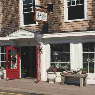 Walking Distance To Shops, Restaurants And  Footbridge Hotel Exterior