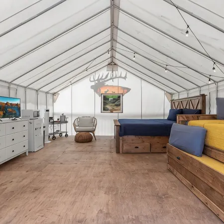 Furnished Glamping Tent/King Bed/Access to the Red River - Elusive Elk - #1