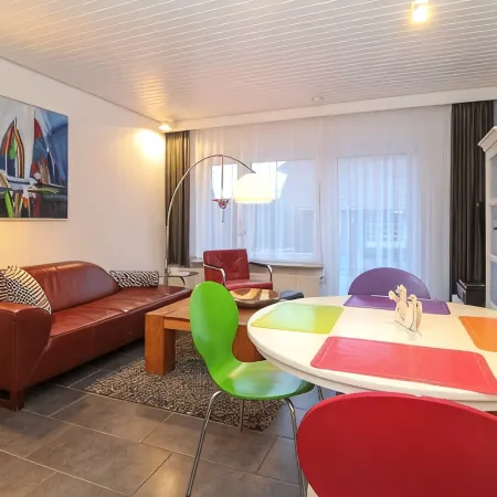 Townhouse Thaden - mid-terrace house in Norddeich for up to 4 people