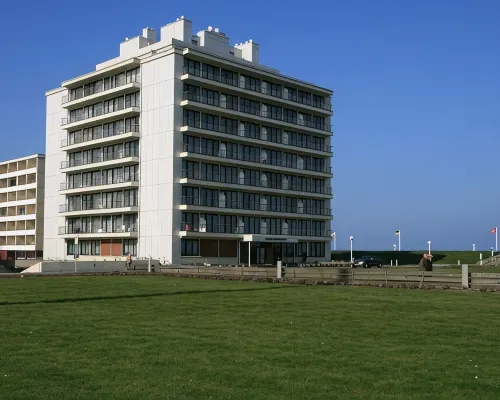 Zweiraumwohnung  im EG in bester Lage, unmittelbar an der Strandpromenade Hotels in Norderney