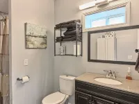 Amazing Dome! Panoramic Barrel Sauna! Hot Tub! Sleeps 6 Pet Friendly, Fire Place Hotels in Interlochen
