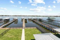 Anchors Aweigh Families, Couples, Groups-Private Dock. - 4-Star