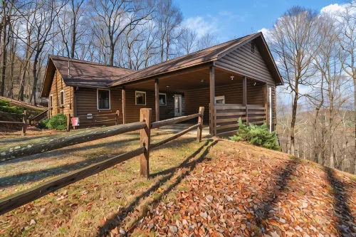 Serene Mountain View Retreat. Pool, Firepit & Hot tub, Fireplace  Dogs Welcome! - 마운틴 뷰