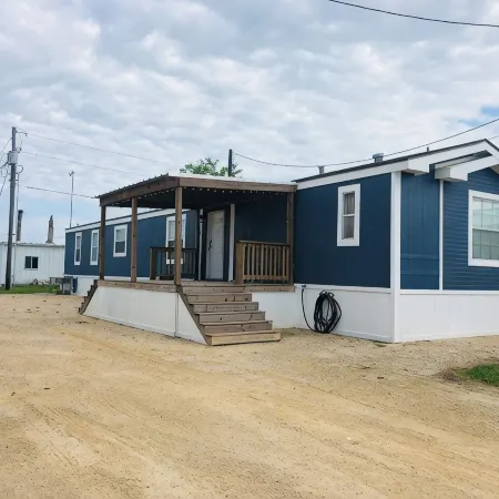 Charming 3-bedroom mobile home with AC, WiFi in Port O'Connor.