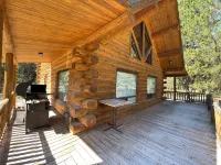Log Cabin in the Pines near Happys Inn MT! - Hytter