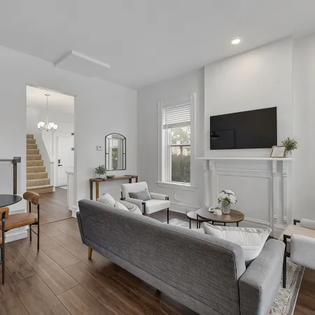 Walking distance to Historic Main Street, St. Charles, MO