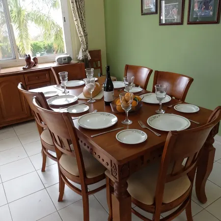 3 Bed Villa,very large fully enclosed plot,outside covered kitchen!
