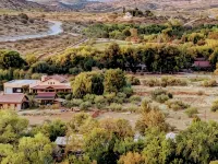 Overlook the valley, hike, wine taste, relax! 2BR Hotels in Cornville