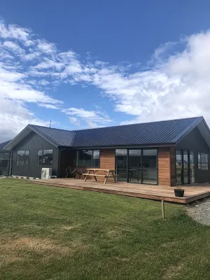 Lake View Weekend Getaway - 3-Star