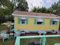 Sunkissed Bungalow - Bungalows