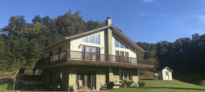 70 acre farmhouse ponds fishing kayaking near red river gorge Hotel di Wolfe County