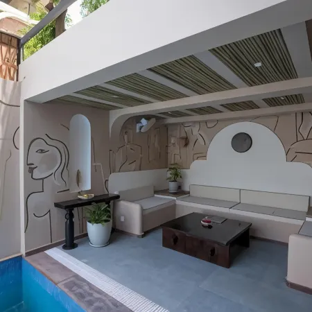 Casa Blanca Lakecity