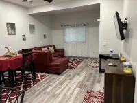 Lovely 2 bedroom rental unit with free parking