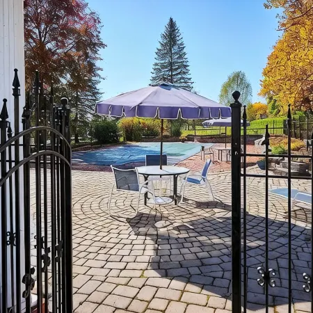 Eagle Spring Farm House Near Penn State Football