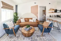 Private Guest House with Full Kitchen, 30 minutes to L.A Beach - 4-Star