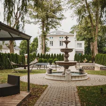 Langhaus Rechts mit Eigener Terrasse auf dem Gelände vom Henriettenhof