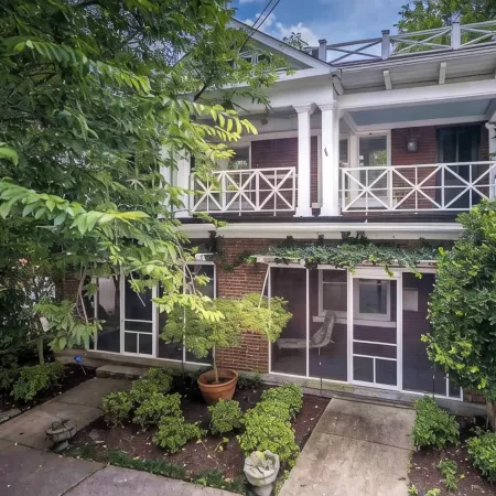 Southern Elegance in Heart of Memphis