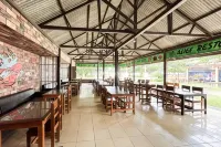 RedDoorz at Pondok Alief near Pantai Ujung Genteng 3 - 2 estrellas
