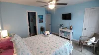 It's Beach Time, Stay Here. No Pet Fee, 6 Guests