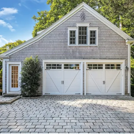 Gorgeous home in historic downtown Sandwich with hot tub/sauna