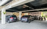 The Rita Guest House Yogyakarta - parking
