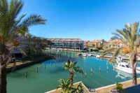 Charming apartment / Precioso apartamento en la Marina del Puerto de Sotogrande.
