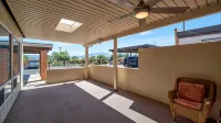 Entire 1500 sqft 2bed 2bath access to the pool don't be cramped in a room! - Wifi