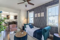 Fam/Biz-Friendly 3BD w/ Fire pit & BBQ - Downtown - 4-Star