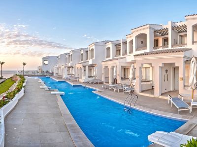 Invidia Coral Beach Tiran