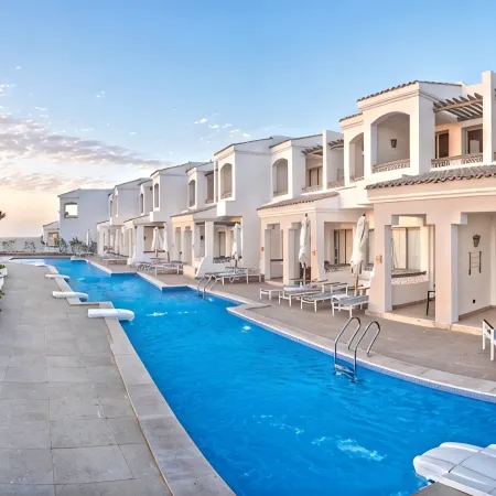 Invidia Coral Beach Tiran Отели рядом с достопримечательностью «Шаркс-Бэй»